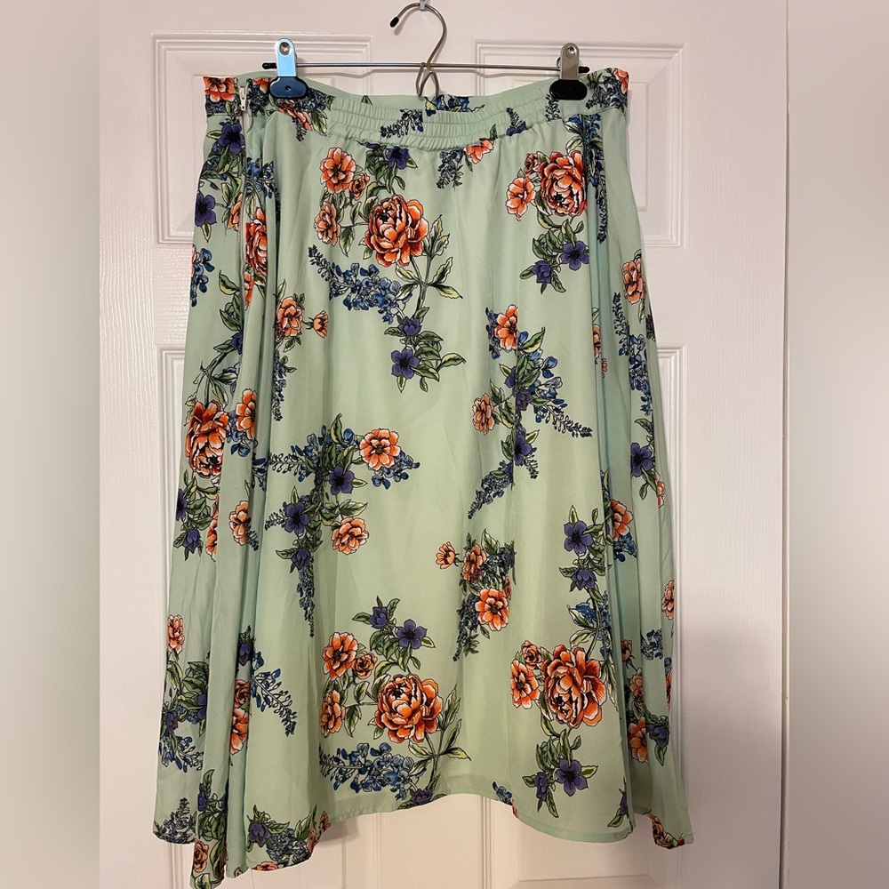 EUC ModCloth mint green circle skirt with pockets, elastic waist, side zip, 1X